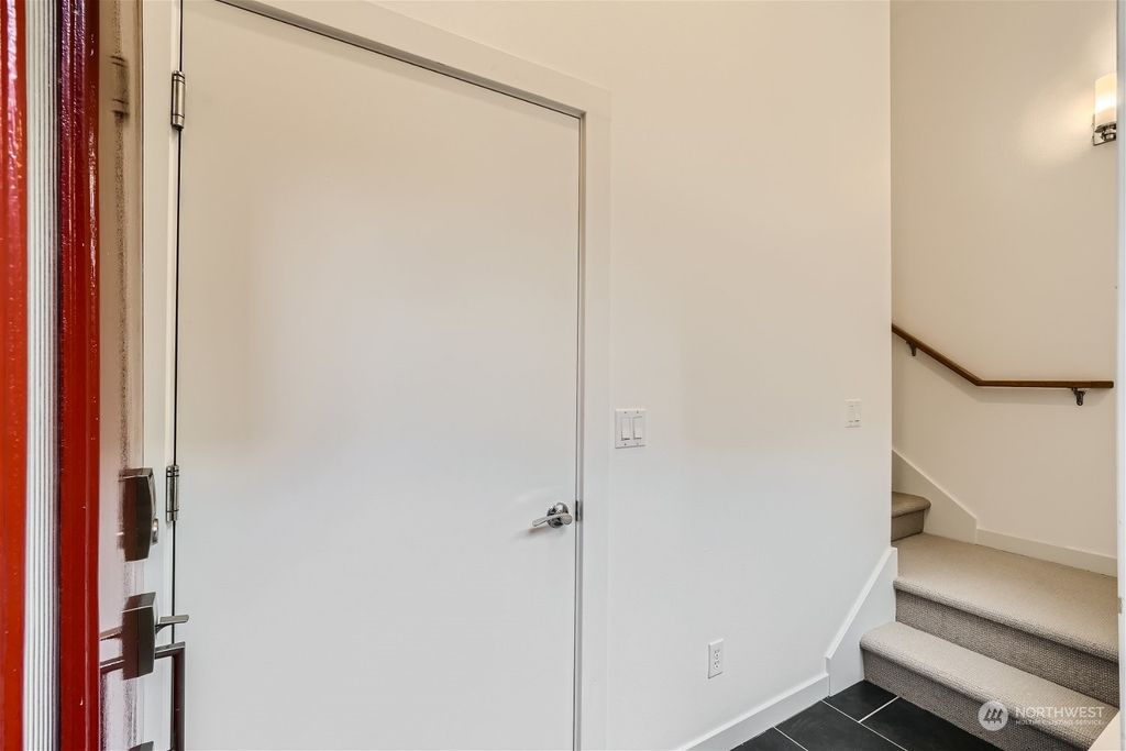 Photo of 5418 6th Avenue NW, Seattle, WA 98107 (MLS # 2179587)