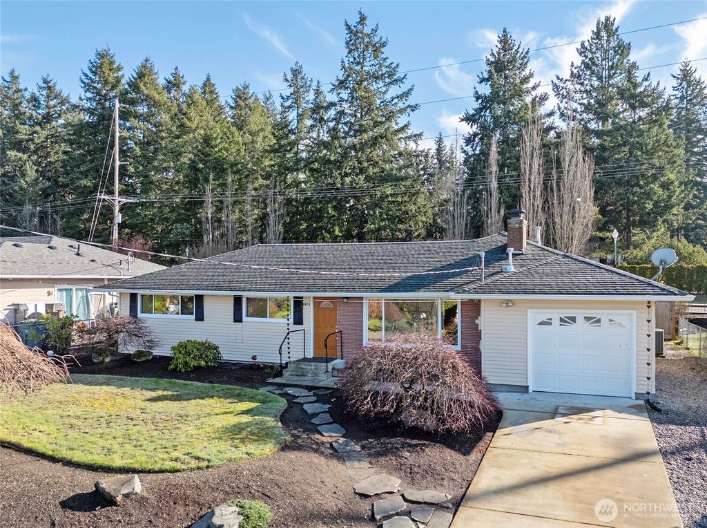 Photo of 4403 Soundview Drive W, University Place, WA 98466 (MLS # 2482874)