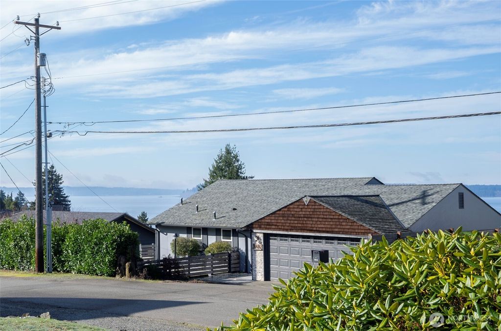 Photo of 4403 Soundview Drive W, University Place, WA 98466 (MLS # 2482874)