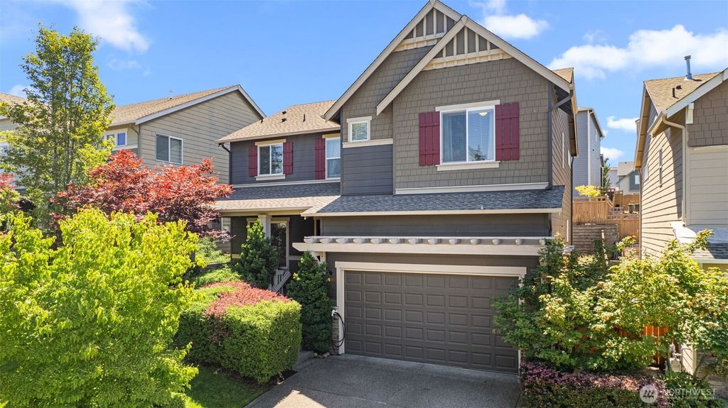 Photo of 3906 Highlands Boulevard, Puyallup, WA 98372 (MLS # 2555269)