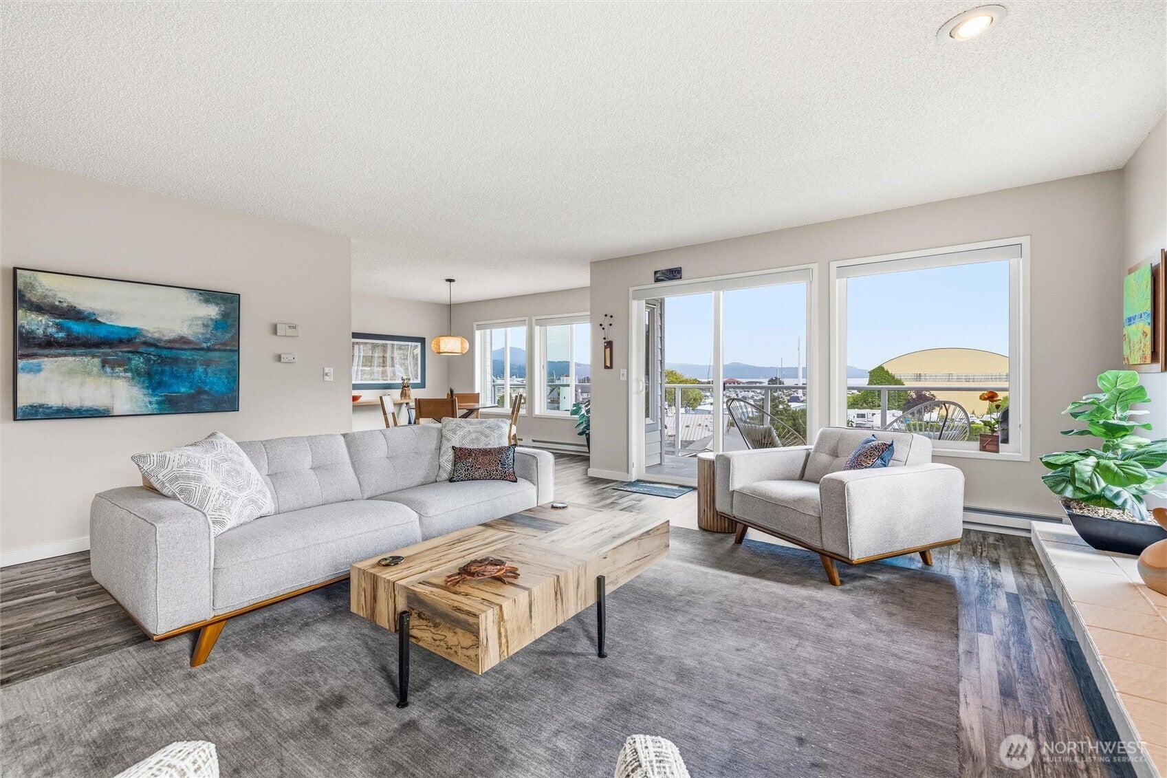 1800 Skyline Way 306