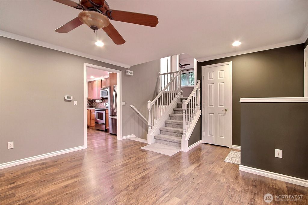 Photo of 2633 SW 351st Place, Federal Way, WA 98023 (MLS # 2465307)