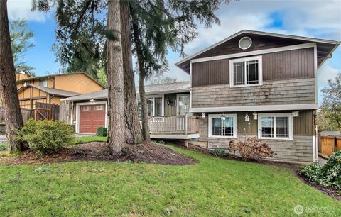 Photo of 2633 SW 351st Place, Federal Way, WA 98023 (MLS # 2465307)