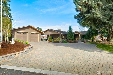Photo of 160 Horseshoe Lane, Selah, WA 98942 (MLS # 2507467)