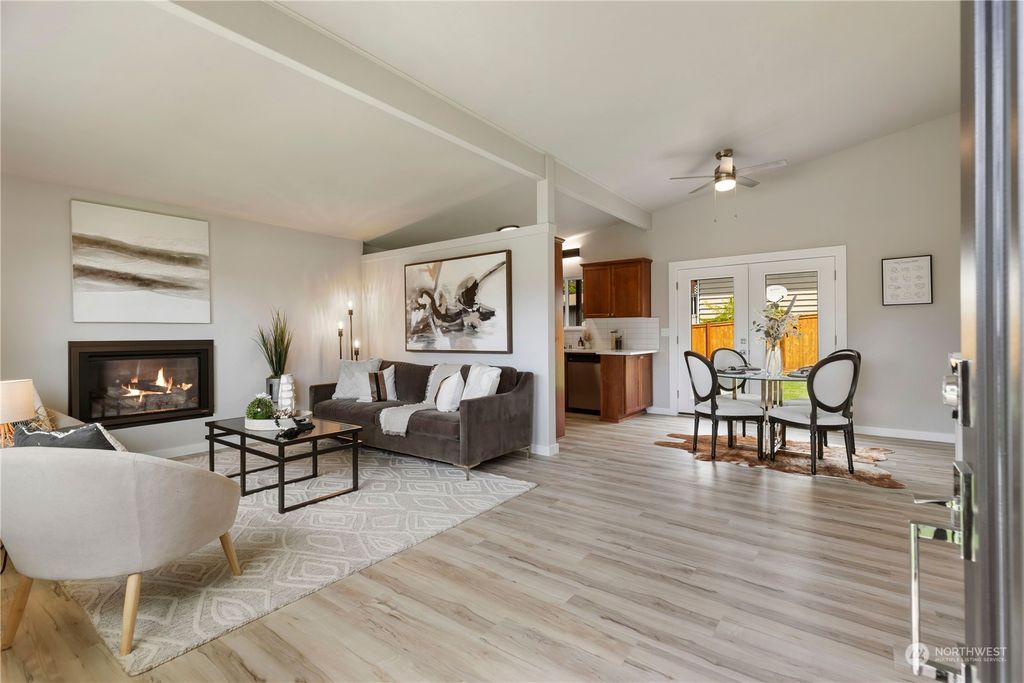 Photo of 3318 NE 11th Street, Renton, WA 98056 (MLS # 2238605)