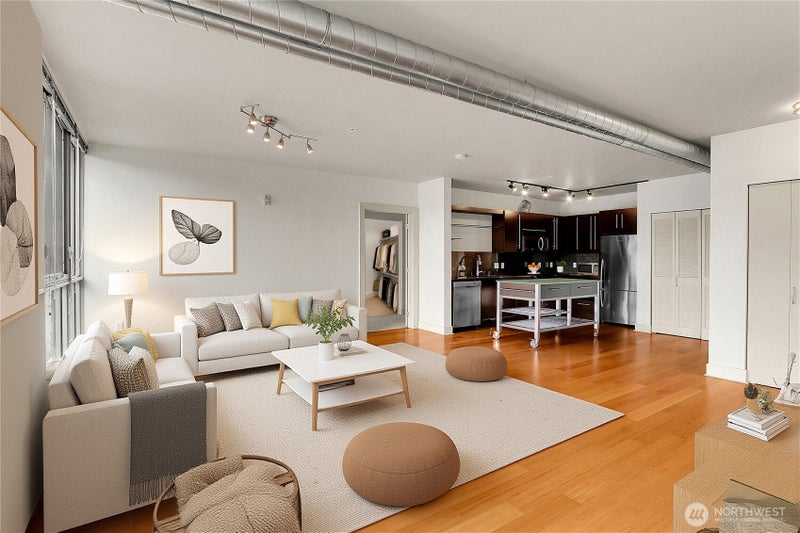 530 Broadway E 210