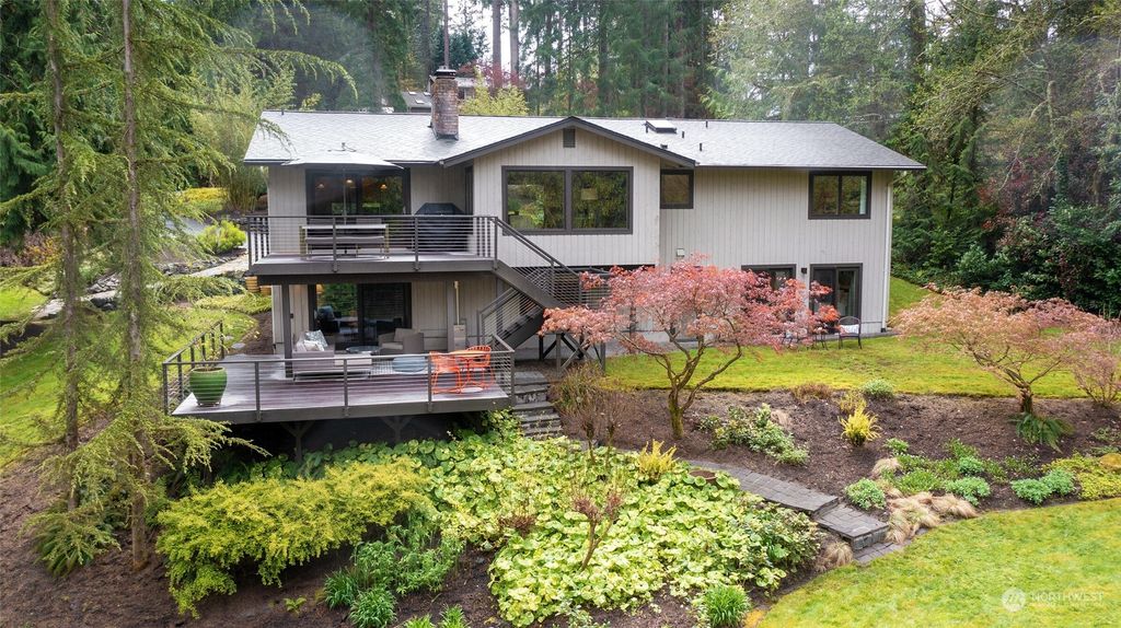 Photo of 21412 SE 16th Place, Sammamish, WA 98075 (MLS # 2220319)