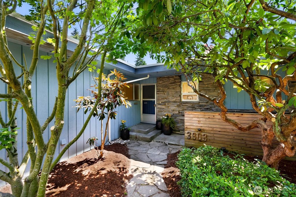 Photo of 3903 W Emerson Street, Seattle, WA 98199 (MLS # 2410480)