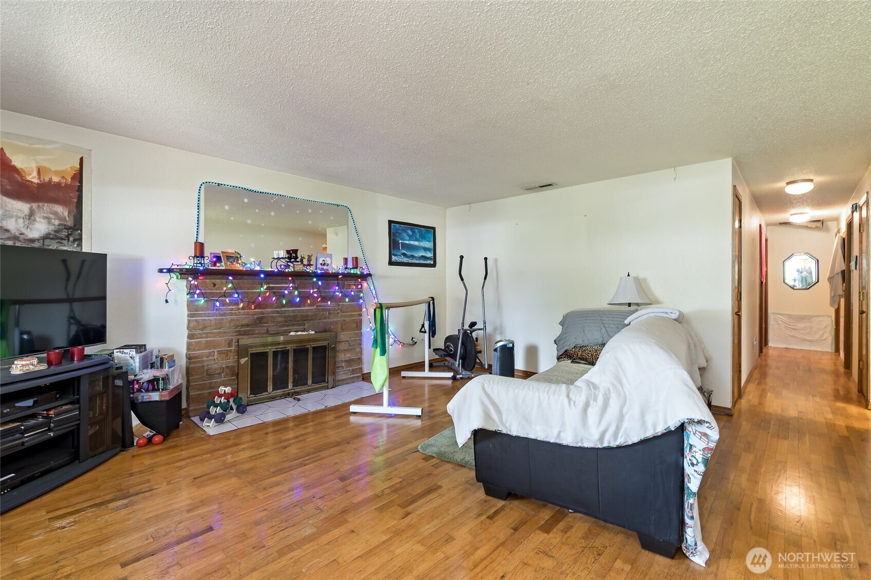 7010 148th Street E