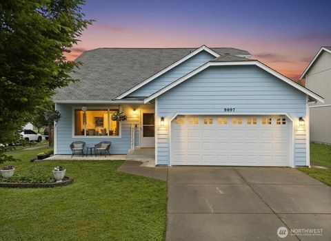 Photo of 9997 Greenleaf Loop SE, Yelm, WA 98597 (MLS # 2522408)