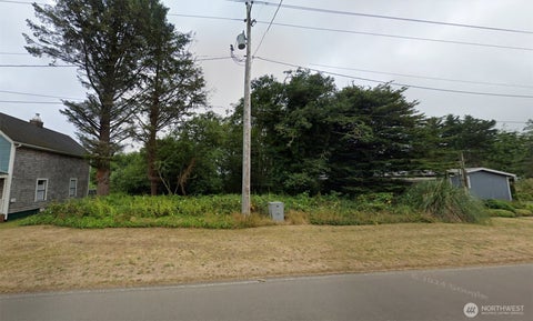 Photo of 805 Lake Street SE, Ilwaco, WA 98624 (MLS # 2559204)