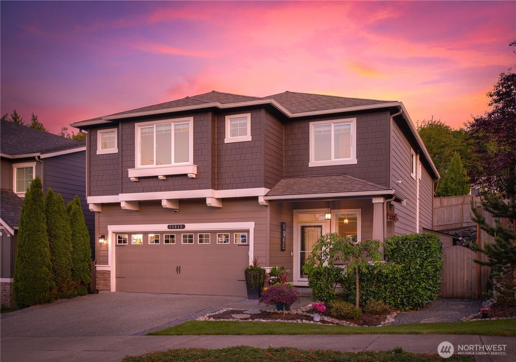 Photo of 11812 14th Place SE, Lake Stevens, WA 98258 (MLS # 2427338)