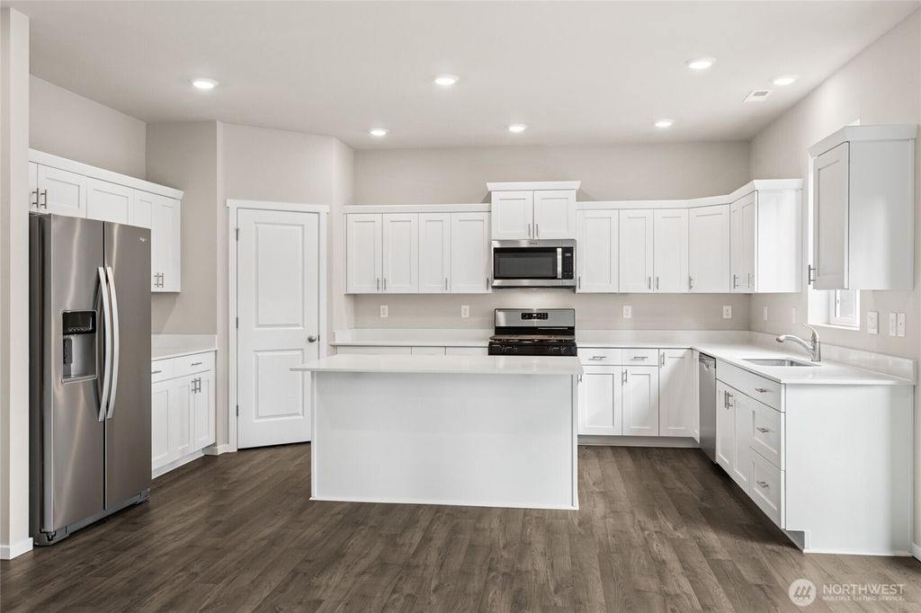 Photo of 4023 Hyde Loop NE #116, Olympia, WA 98506 (MLS # 2502415)