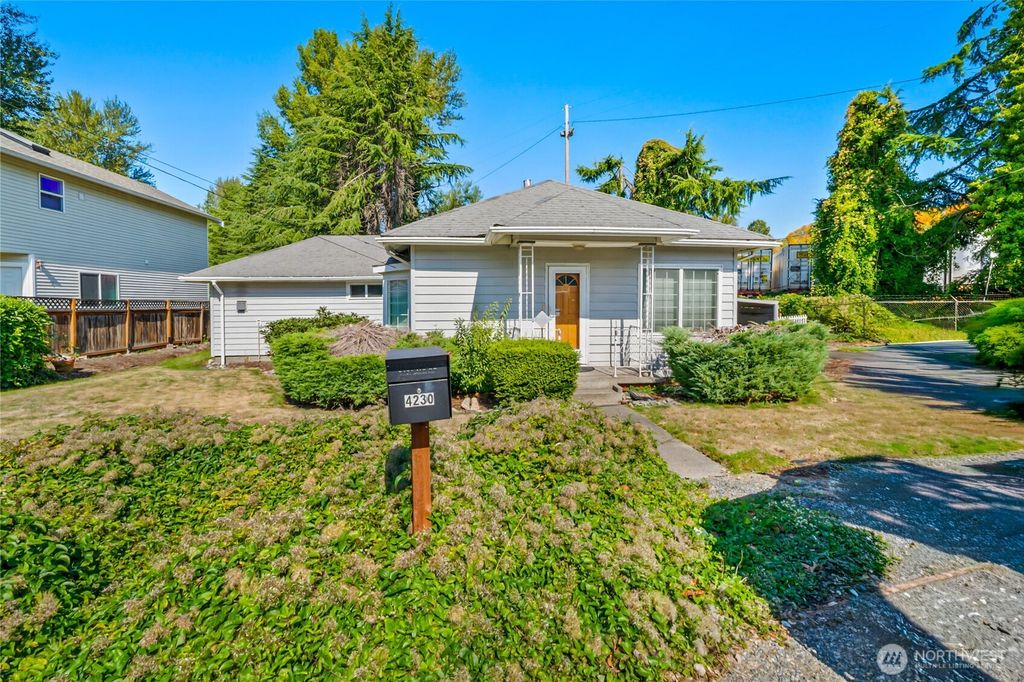 Photo of 4230 S 116th Street, Tukwila, WA 98168 (MLS # 2443101)