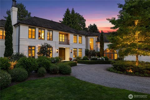 Photo of 6560 163rd Place SE, Bellevue, WA 98006 (MLS # 2536888)