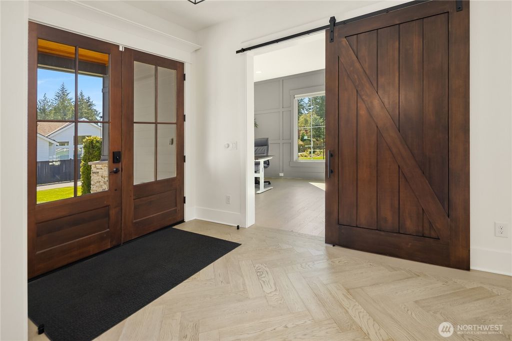 Photo of 11688 NE 33rd St. St, Bellevue, WA 98005 (MLS # 2492694)