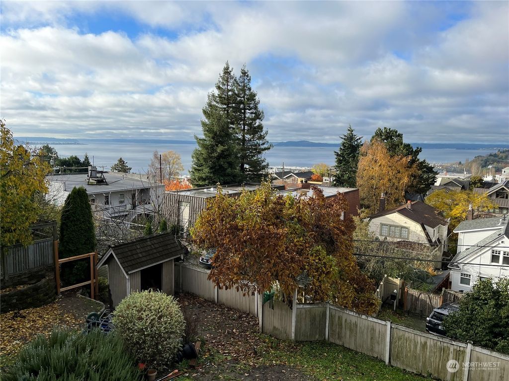Photo of 1517 9th Avenue W, Seattle, WA 98119 (MLS # 2180091)