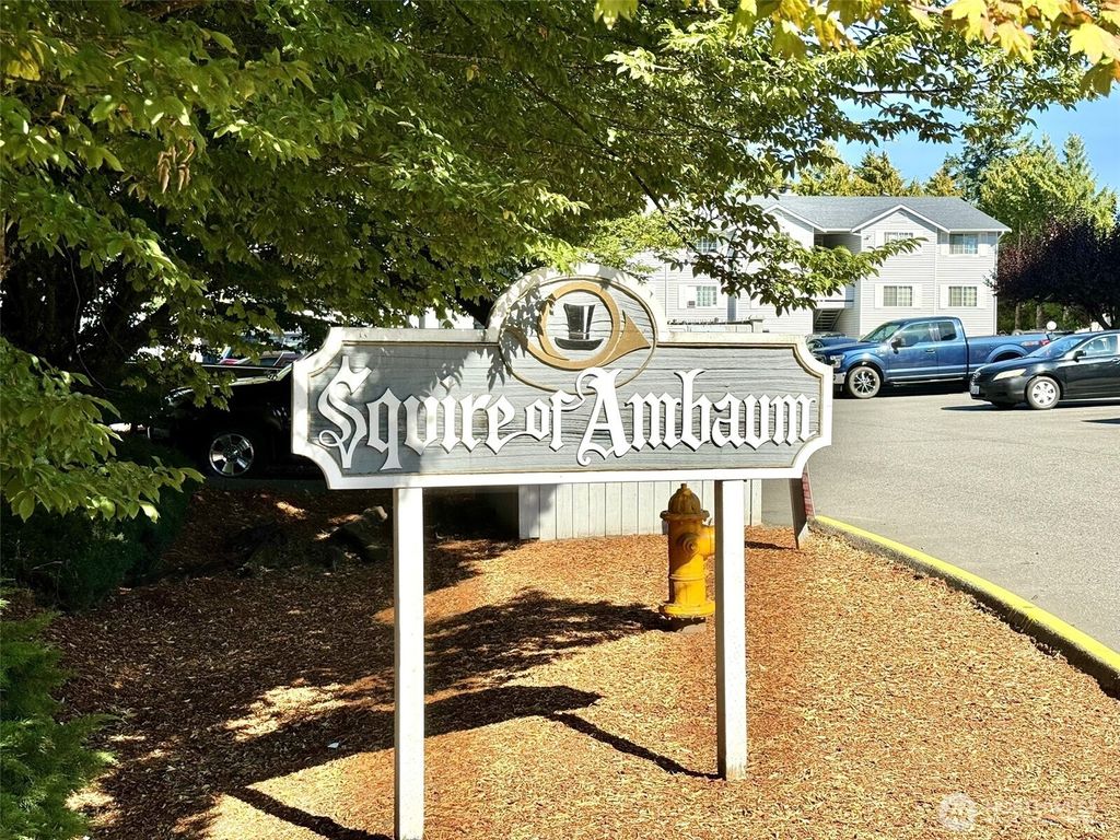 Photo of 13232 Ambaum Boulevard SW, Burien, WA 98146 (MLS # 2465211)