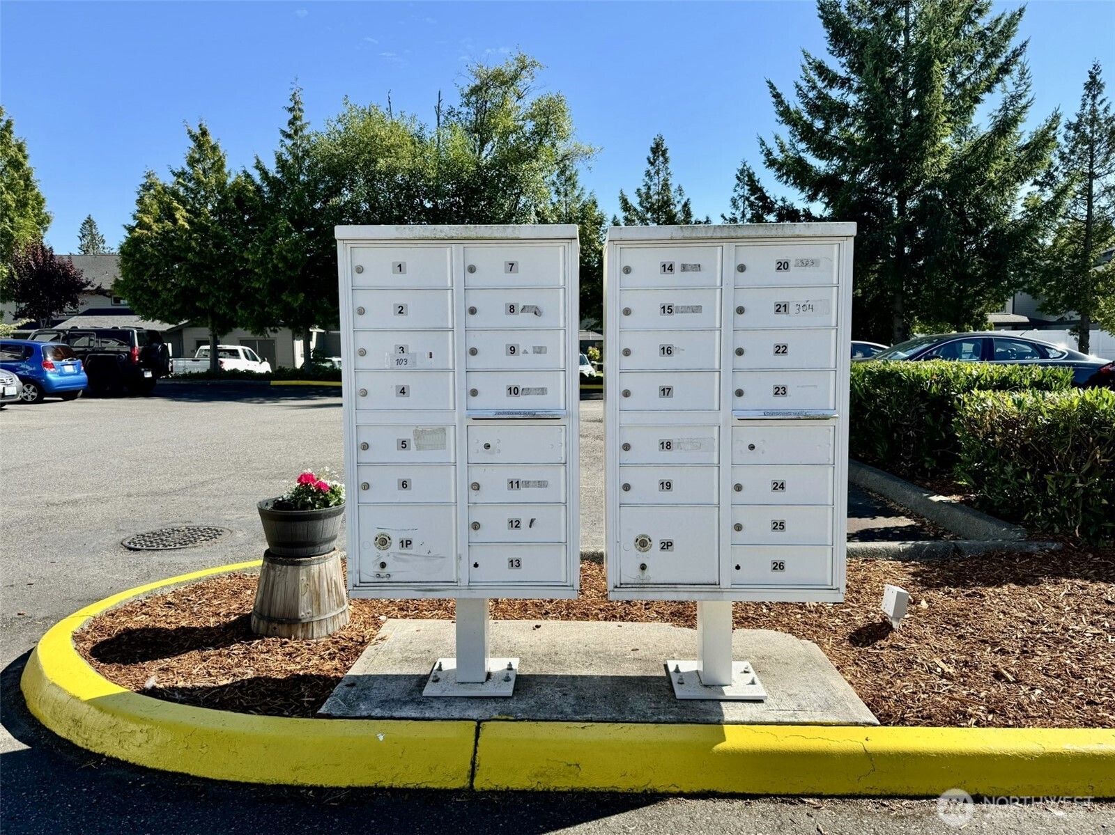 13232 Ambaum Boulevard SW