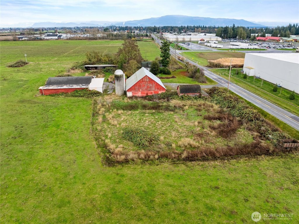 Photo of 2208 Main Street, Lynden, WA 98264 (MLS # 2467000)