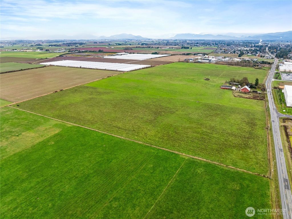 Photo of 2208 Main Street, Lynden, WA 98264 (MLS # 2467000)