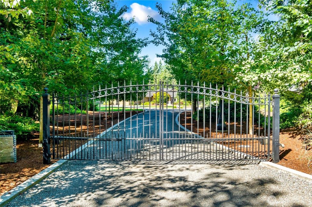 Photo of 14331 240th Street SE, Snohomish, WA 98296 (MLS # 2426178)