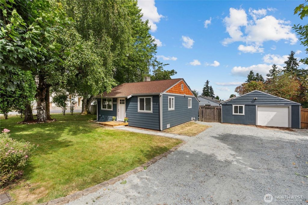 Photo of 5500 S Leo Street, Seattle, WA 98178 (MLS # 2393603)