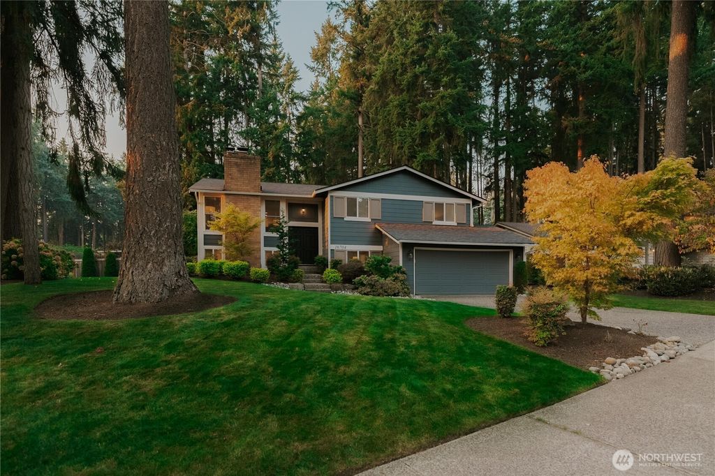 Photo of 16704 NE 102nd Place, Redmond, WA 98052 (MLS # 2430464)