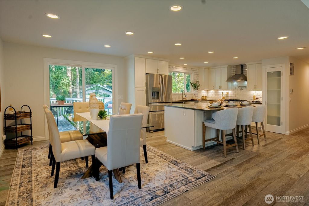 Photo of 16704 NE 102nd Place, Redmond, WA 98052 (MLS # 2430464)