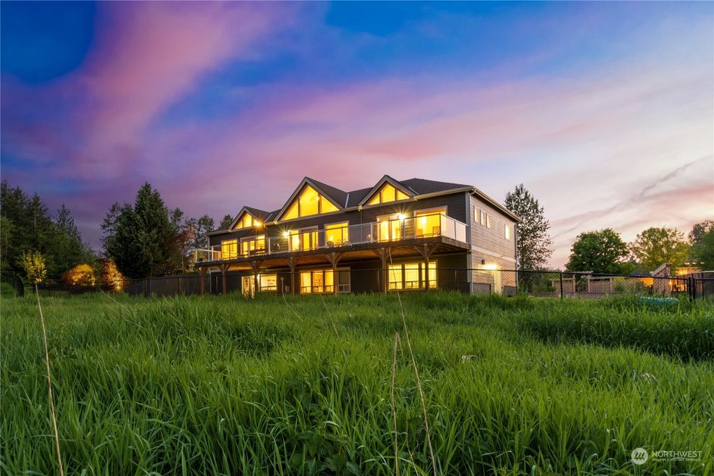 Photo of 11905 108th Street NE, Lake Stevens, WA 98258 (MLS # 2070855)