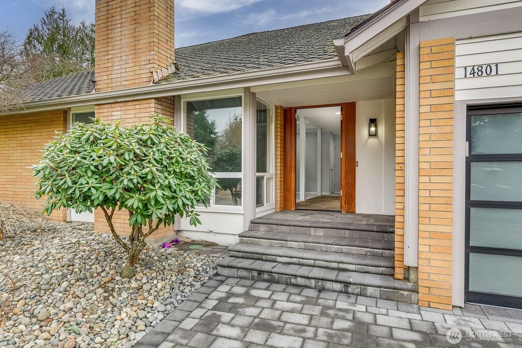 Photo of 14801 SE Fairwood Boulevard, Renton, WA 98058 (MLS # 2476965)