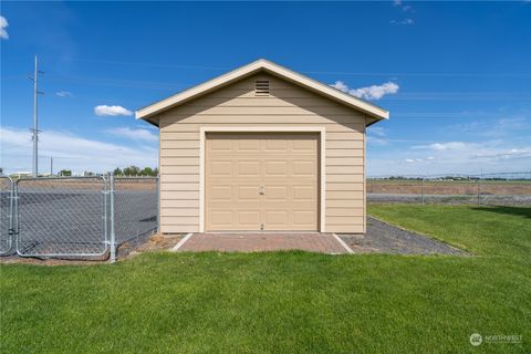 A home in Moses Lake