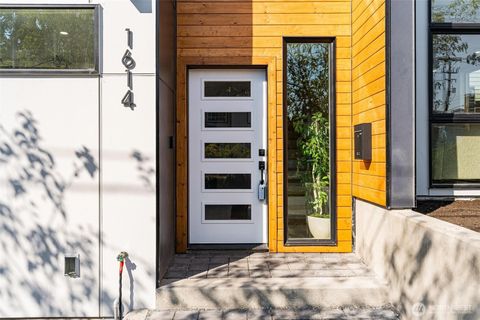 Photo of 1614 S Juneau Street, Seattle, WA 98108 (MLS # 2432839)