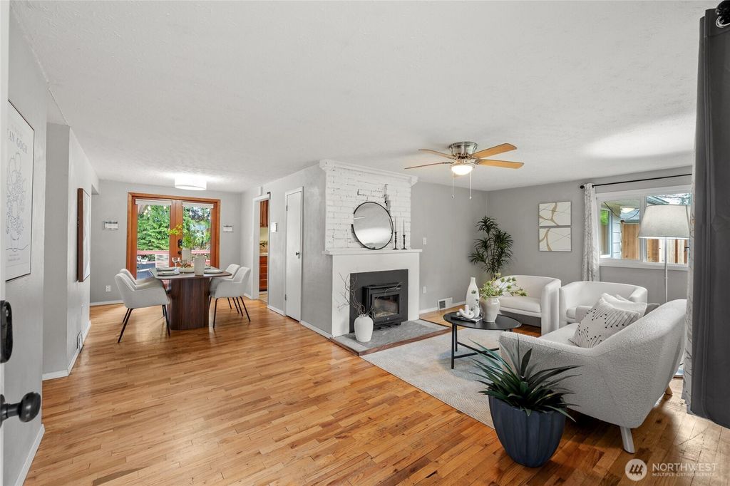 Photo of 7121 Highland Drive, Everett, WA 98203 (MLS # 2465925)