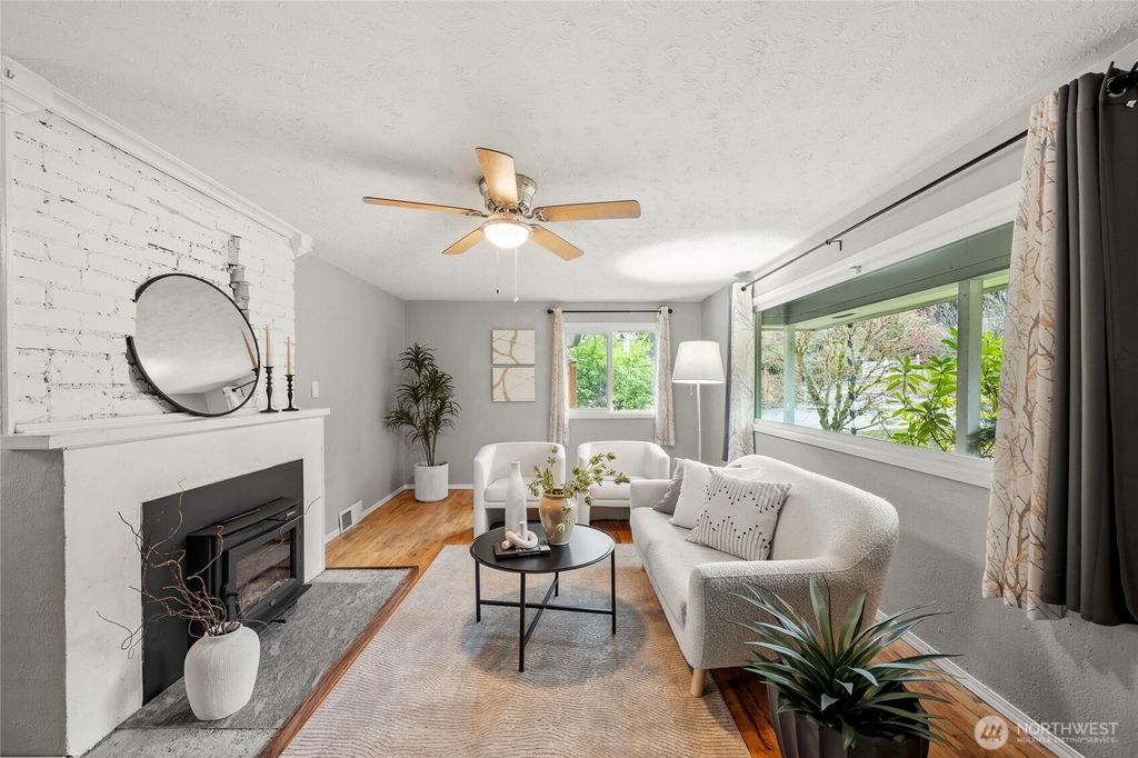 Photo of 7121 Highland Drive, Everett, WA 98203 (MLS # 2465925)