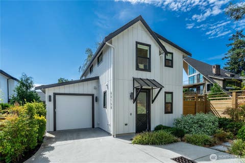 Photo of 6915 55th Avenue S #B, Seattle, WA 98118 (MLS # 2563206)