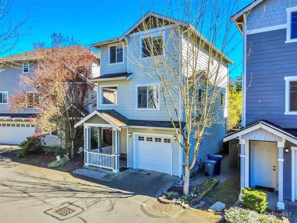 Photo of 11727 13th Place W, Everett, WA 98204 (MLS # 2511047)