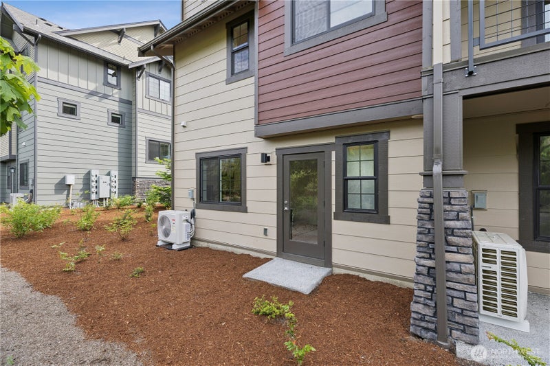1956 SE 12th Street 1004