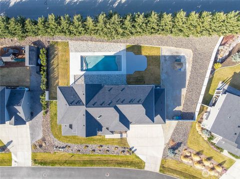 Photo of 857 S Lamplight Lane, East Wenatchee, WA 98802 (MLS # 2486168)