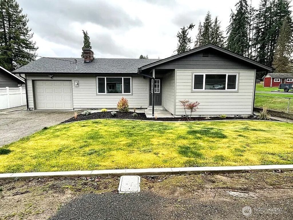 Photo of 103 Kraft Road, Longview, WA 98632 (MLS # 2483656)