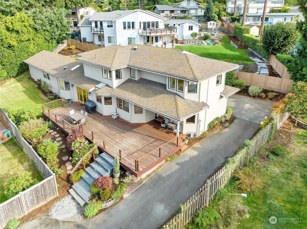 Photo of 18805 Sound View Place, Edmonds, WA 98020 (MLS # 2012860)