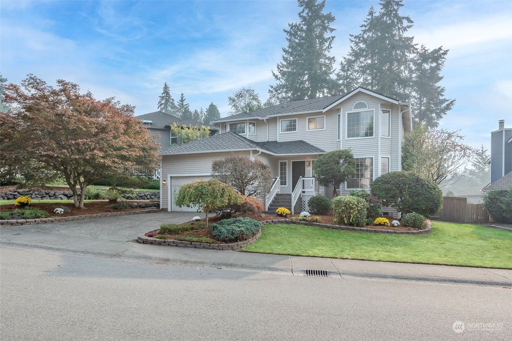 Photo of 1203 SW 325th Place, Federal Way, WA 98023 (MLS # 2008558)
