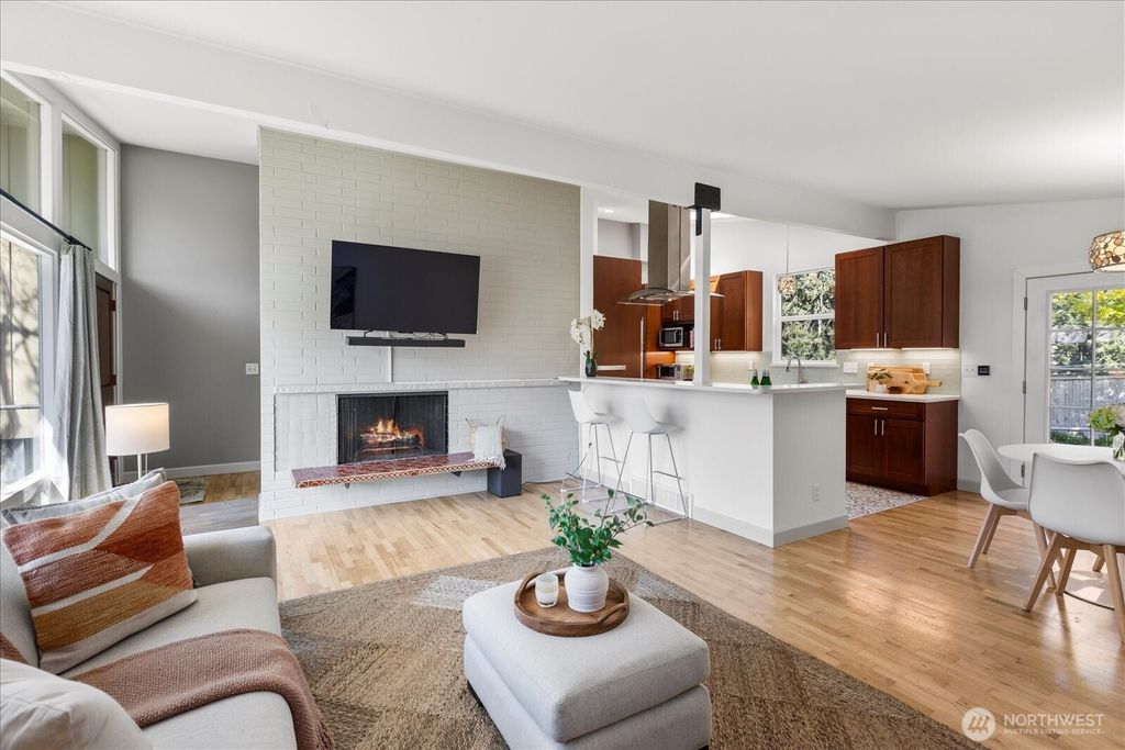 Photo of 19021 Dellwood Drive, Edmonds, WA 98026 (MLS # 2361641)