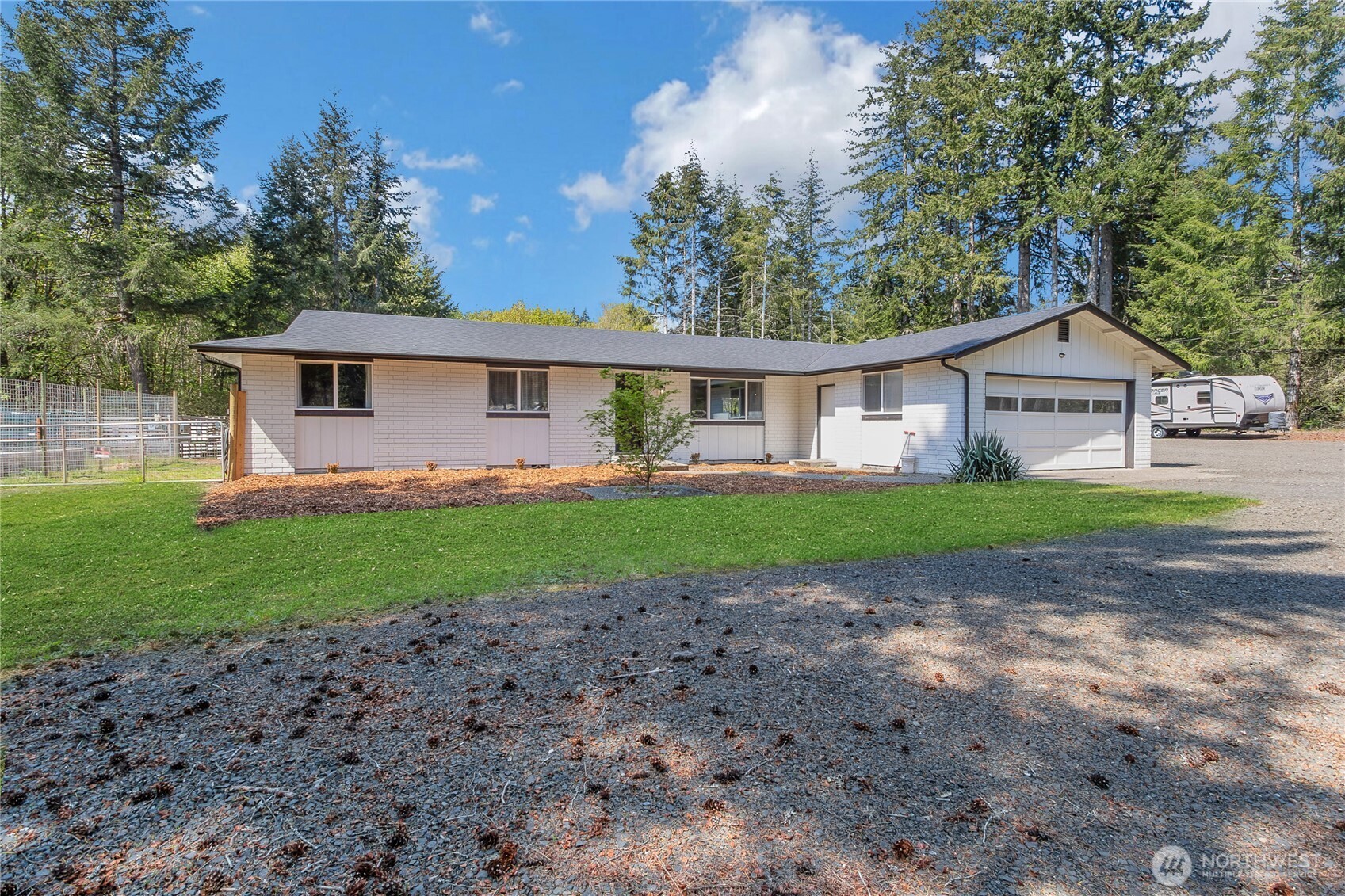 230 W Tree Frog Lane