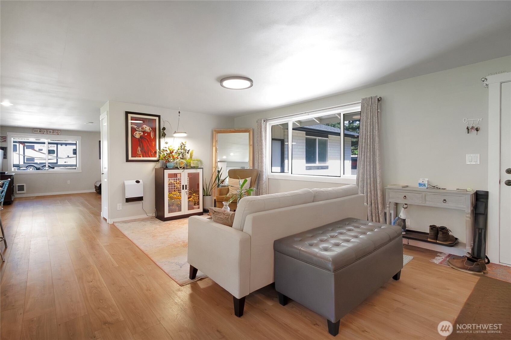 230 W Tree Frog Lane