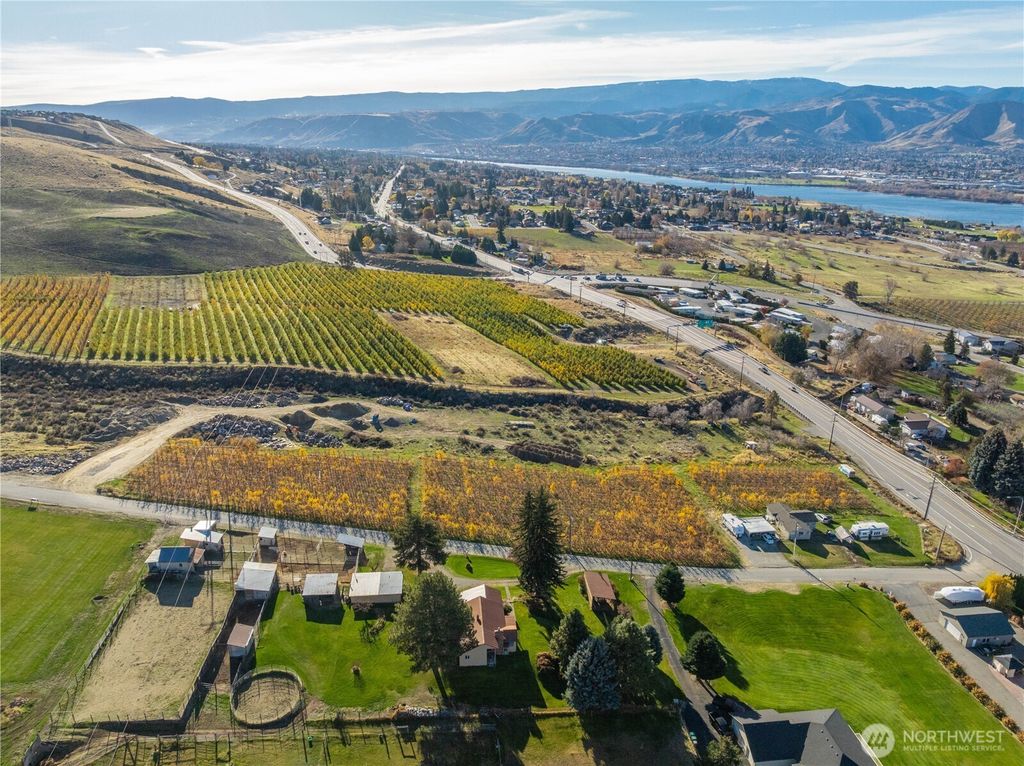Photo of 0 NNA Sunset Highway, East Wenatchee, WA 98802 (MLS # 2471676)