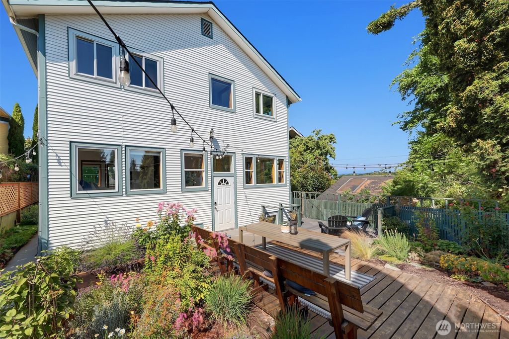 Photo of 2433 E Valley Street, Seattle, WA 98112 (MLS # 2394296)