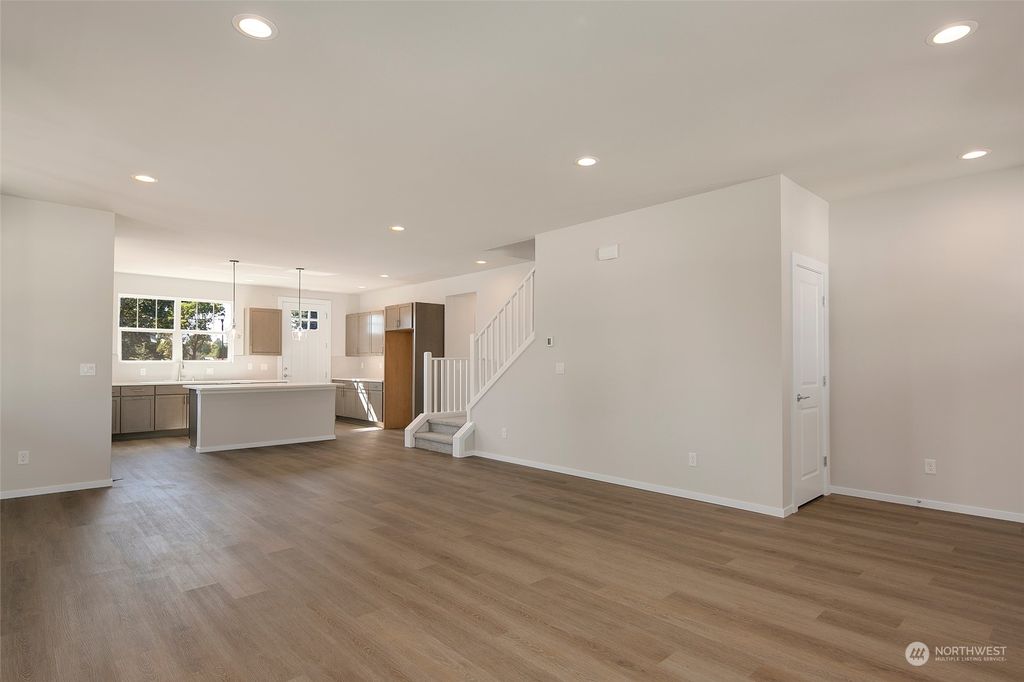 Photo of 482 SW 100th Street #34, Seattle, WA 98106 (MLS # 2128991)