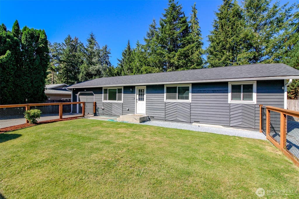 Photo of 24410 Terrace PL PL, Black Diamond, WA 98010 (MLS # 2573189)