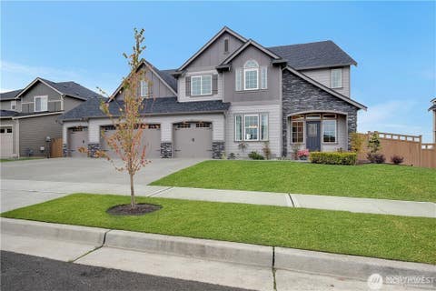 Photo of 1438 40th Street SE, Puyallup, WA 98372 (MLS # 2567748)